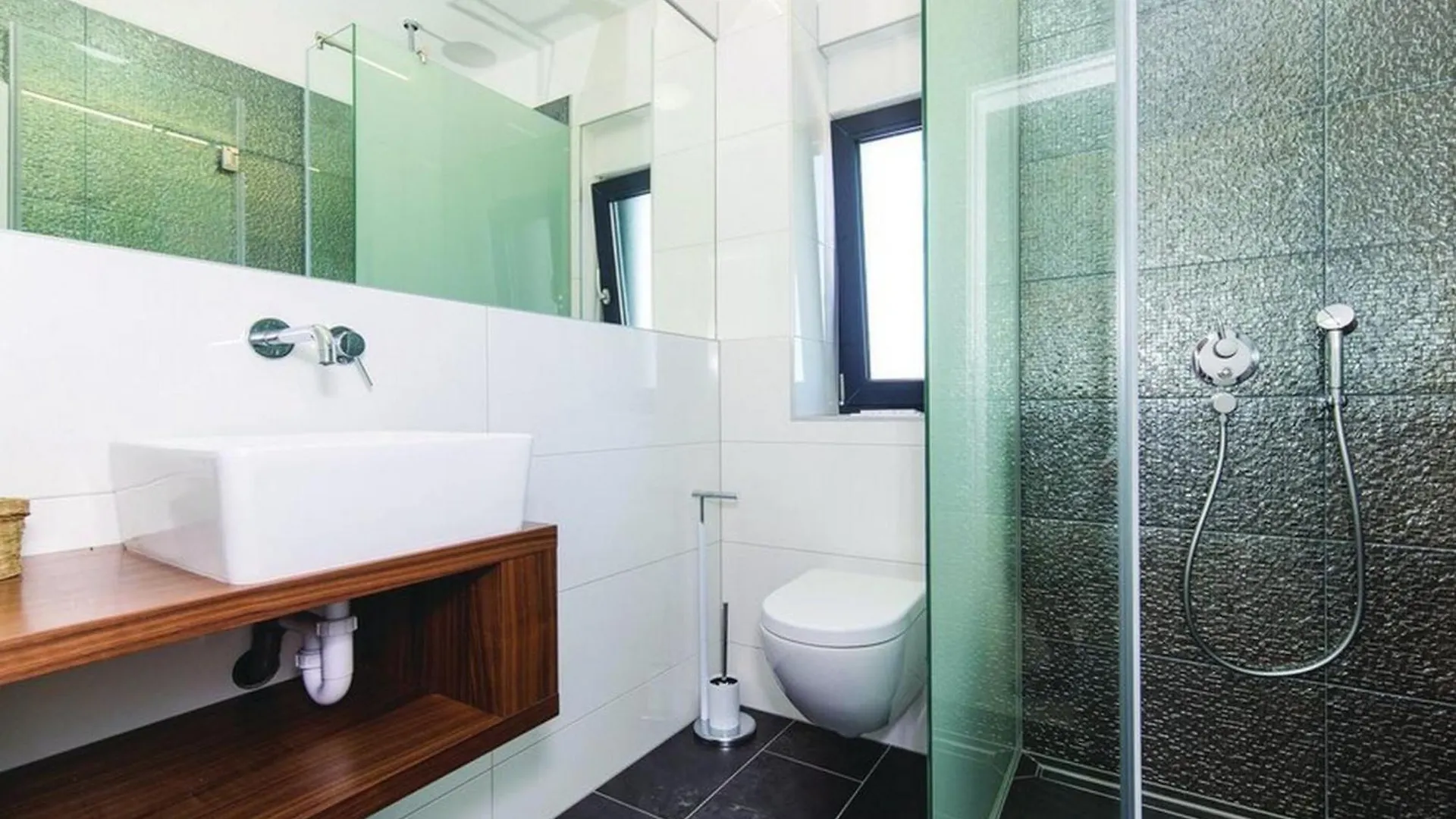 Modern Kastel Villa With Private Pool, Gym, And Large Outdoor Space Kastela